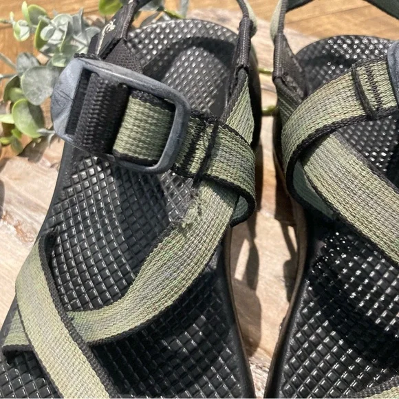 CHACO WOMEN’S GREEN STRAP SANDALS WOMEN’s 8 - Picture 2 of 8
